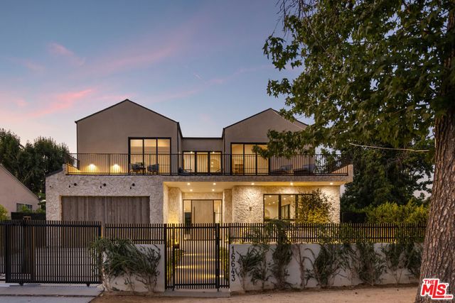 16643 Addison Street, Encino, CA 91436