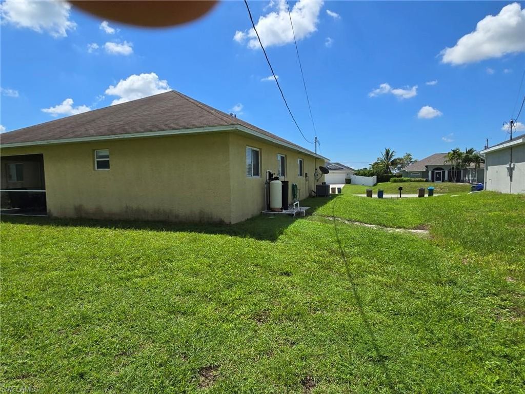519 NW 26th ST, CAPE CORAL, FL 33993 — photo 4