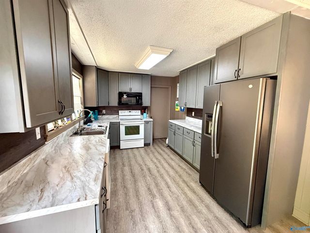 205 Manor Street, Gadsden, AL 35901