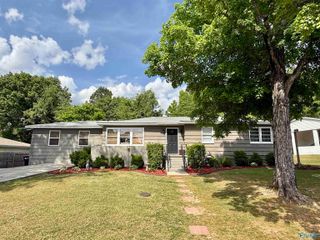 205 Manor Street, Gadsden, AL 35901