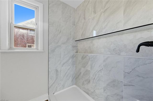 9253 Marlow AVE, Norfolk, VA 23503