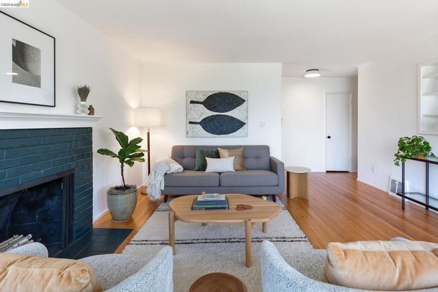 214 Yale Ave, Kensington, CA 94708