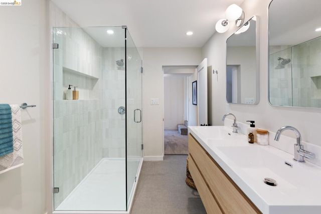 214 Yale Ave, Kensington, CA 94708