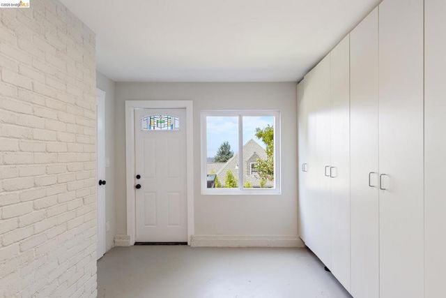 214 Yale Ave, Kensington, CA 94708