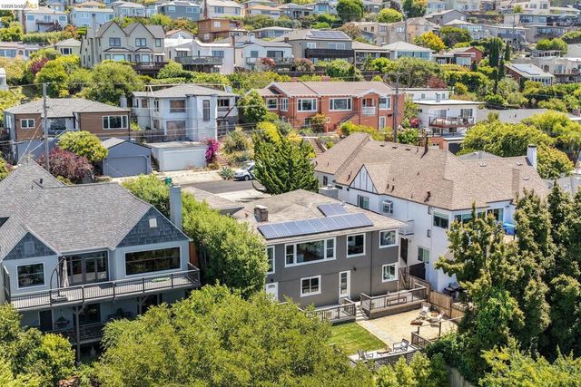 214 Yale Ave, Kensington, CA 94708