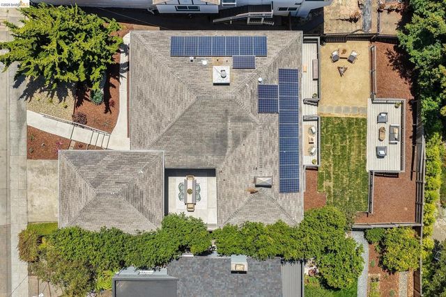 214 Yale Ave, Kensington, CA 94708