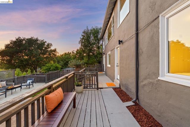 214 Yale Ave, Kensington, CA 94708