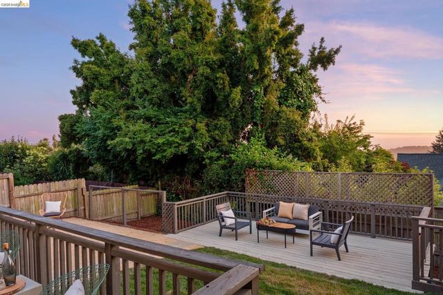 214 Yale Ave, Kensington, CA 94708