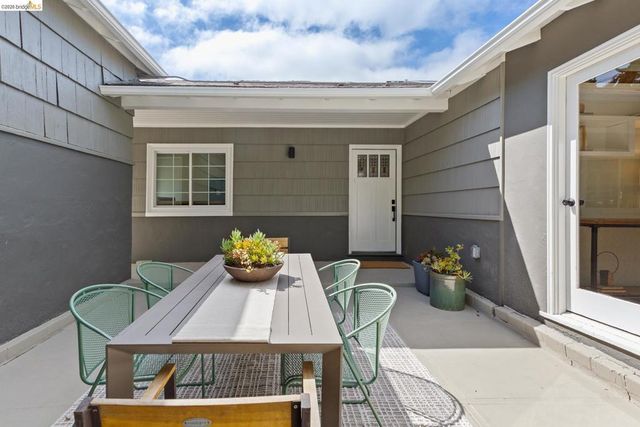 214 Yale Ave, Kensington, CA 94708