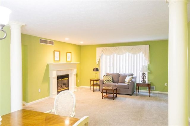 9 Folkestone Lane, Penfield, NY 14526