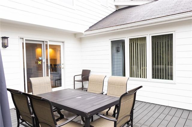 9 Folkestone Lane, Penfield, NY 14526