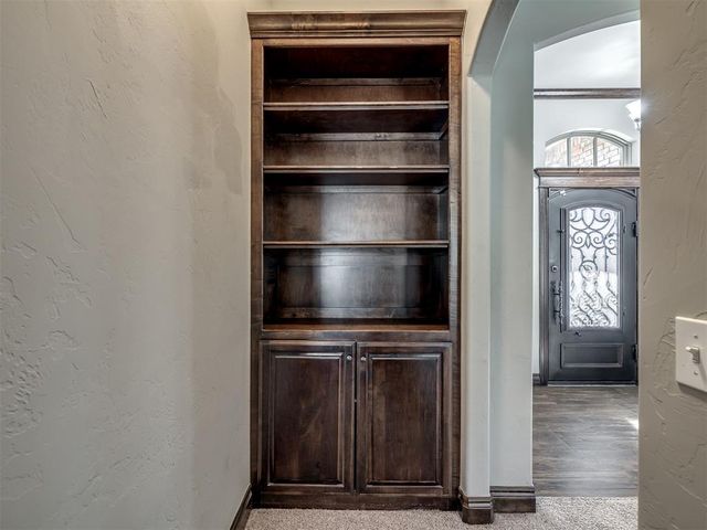 9009 SW 55th Street, Oklahoma City, OK 73179