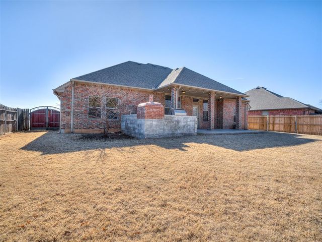 9009 SW 55th Street, Oklahoma City, OK 73179