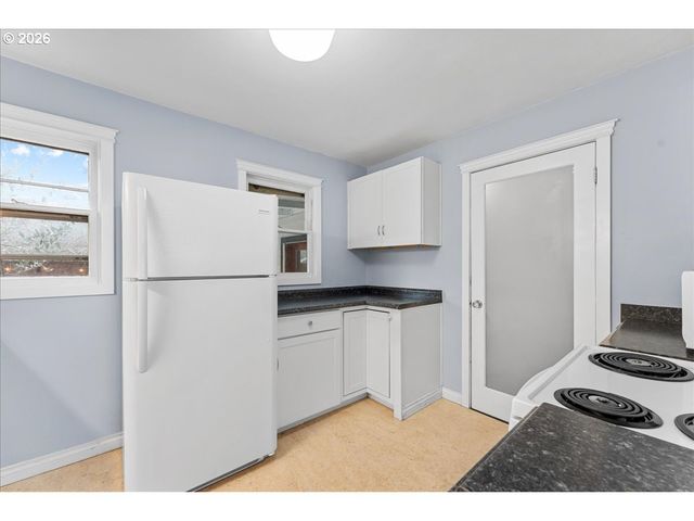 1960 BREYMAN St, Salem, OR 97301