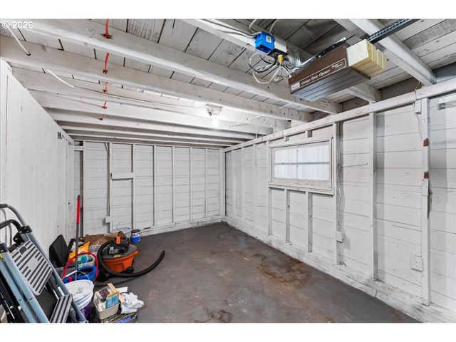 1960 BREYMAN St, Salem, OR 97301