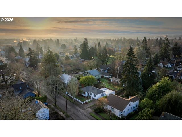 1960 BREYMAN St, Salem, OR 97301