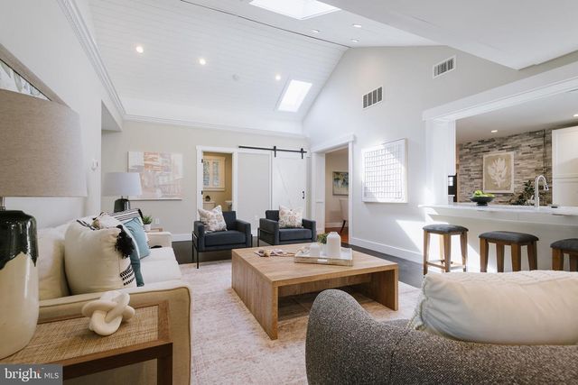 129 CAMBRIDGE DR, Wilmington, DE 19803