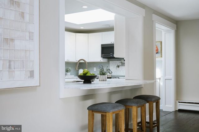 129 CAMBRIDGE DR, Wilmington, DE 19803