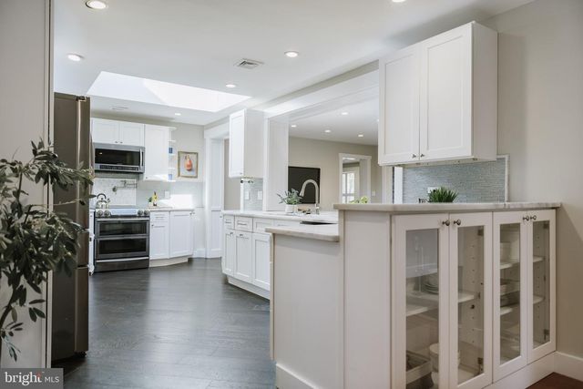 129 CAMBRIDGE DR, Wilmington, DE 19803