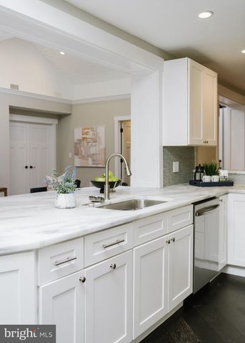 129 CAMBRIDGE DR, Wilmington, DE 19803