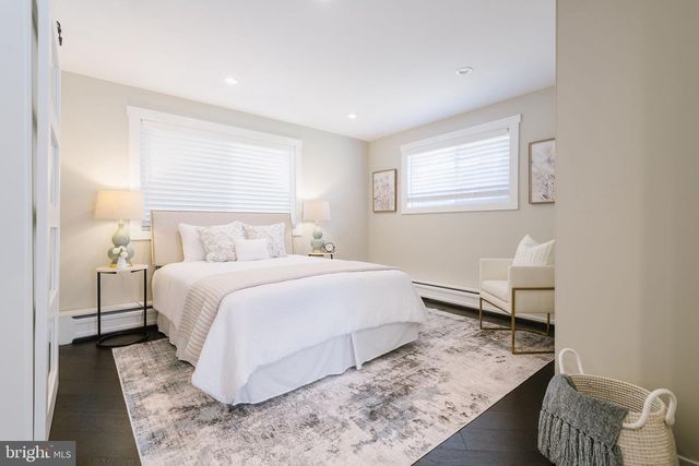 129 CAMBRIDGE DR, Wilmington, DE 19803