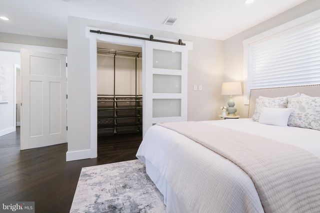 129 CAMBRIDGE DR, Wilmington, DE 19803