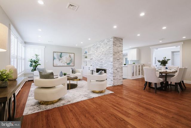 129 CAMBRIDGE DR, Wilmington, DE 19803