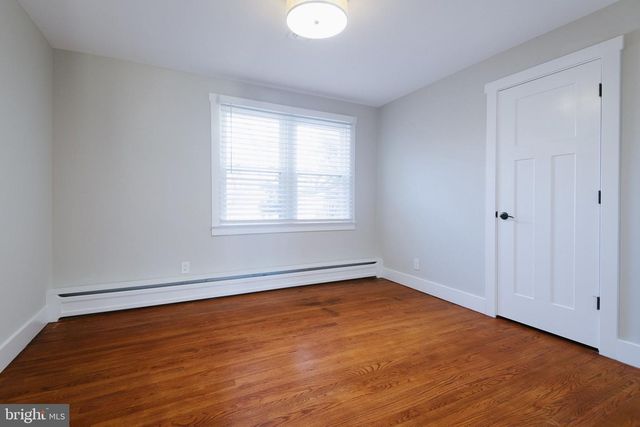 129 CAMBRIDGE DR, Wilmington, DE 19803