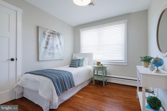 129 CAMBRIDGE DR, Wilmington, DE 19803