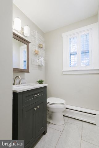 129 CAMBRIDGE DR, Wilmington, DE 19803