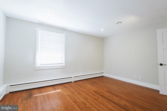 129 CAMBRIDGE DR, Wilmington, DE 19803