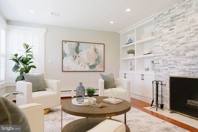 129 CAMBRIDGE DR, Wilmington, DE 19803