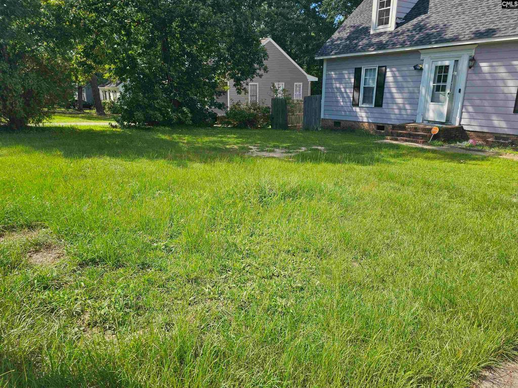 253 Gusty Lane, Hopkins, SC 29061