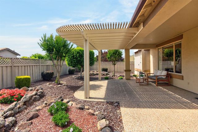 775 Yosemite Ct, Lincoln, CA 95648