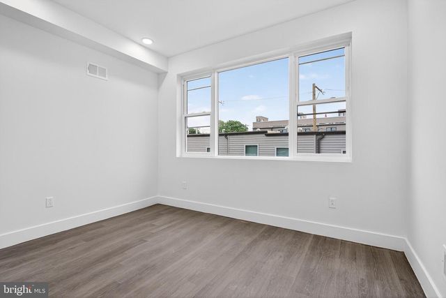 2407 W SEYBERT ST, Philadelphia, PA 19121