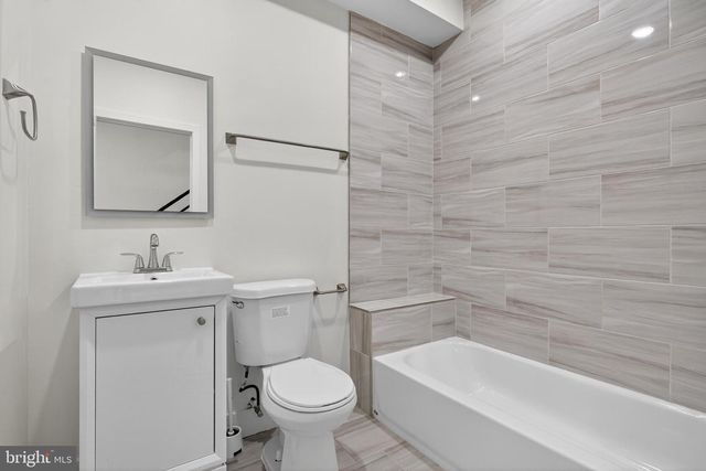 2407 W SEYBERT ST, Philadelphia, PA 19121