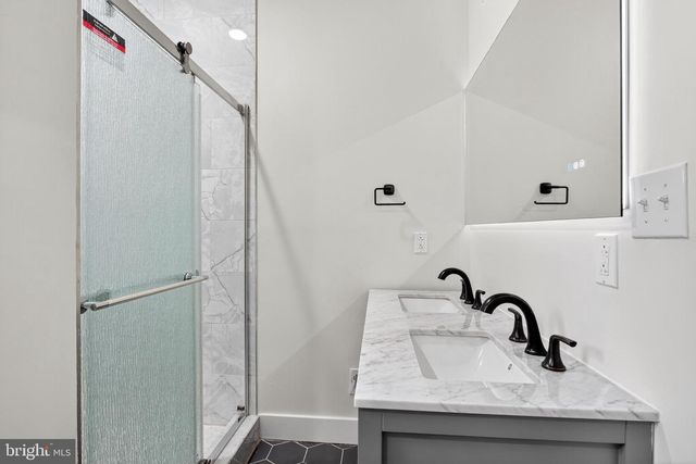 2407 W SEYBERT ST, Philadelphia, PA 19121