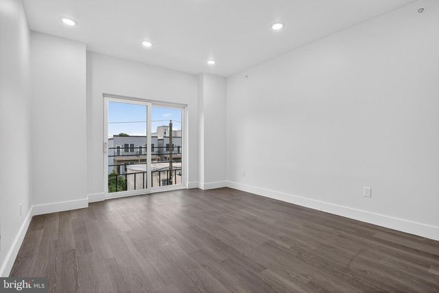 2407 W SEYBERT ST, Philadelphia, PA 19121