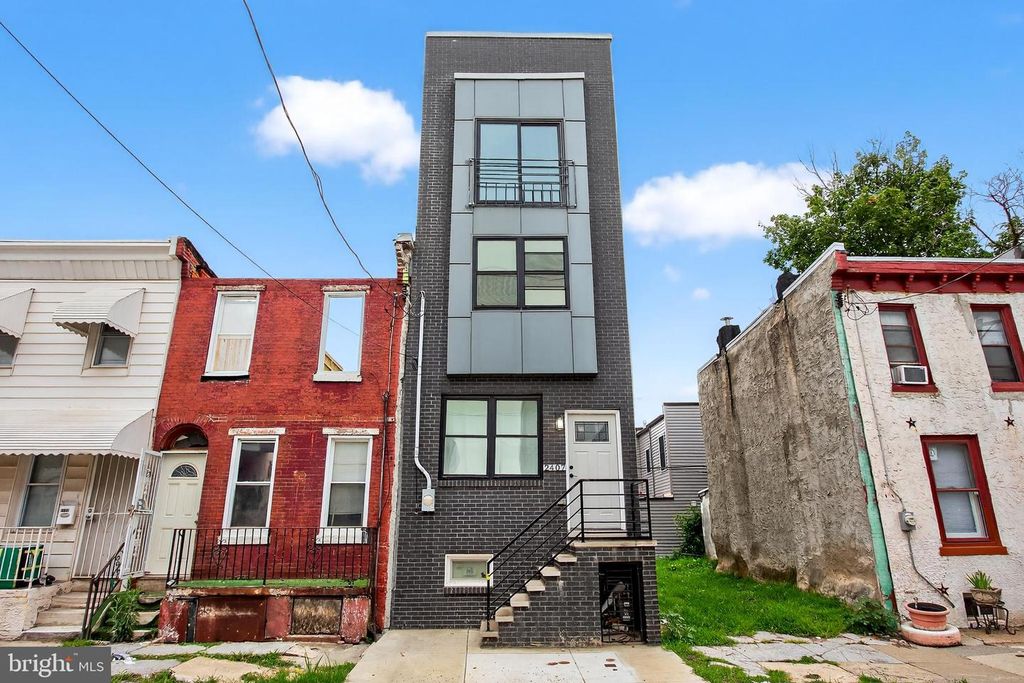 2407 W SEYBERT ST, Philadelphia, PA 19121
