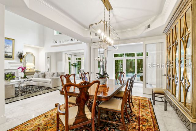 15 Hawthorne Rd, Bluffton, SC 29910