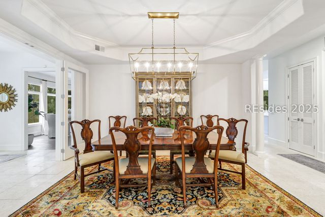 15 Hawthorne Rd, Bluffton, SC 29910