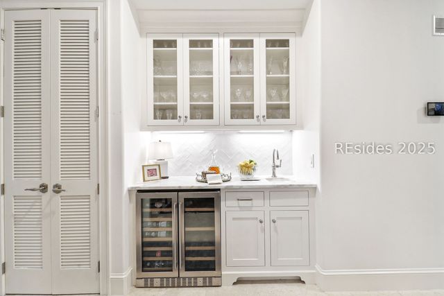 15 Hawthorne Rd, Bluffton, SC 29910