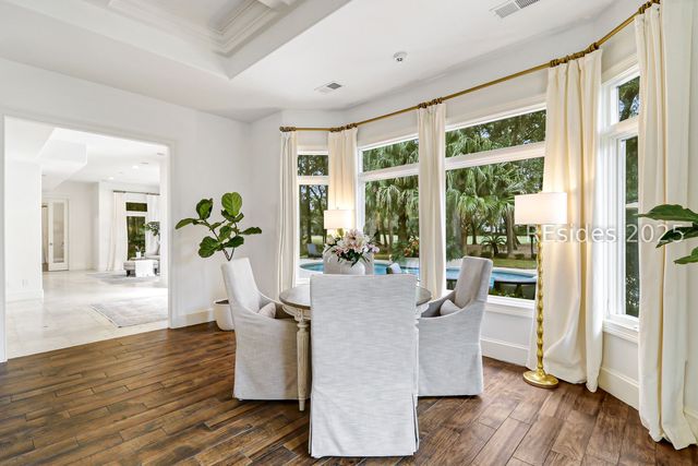 15 Hawthorne Rd, Bluffton, SC 29910