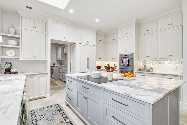 15 Hawthorne Rd, Bluffton, SC 29910