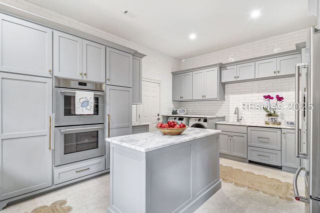 15 Hawthorne Rd, Bluffton, SC 29910