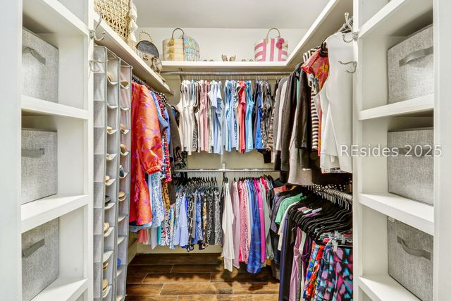 15 Hawthorne Rd, Bluffton, SC 29910