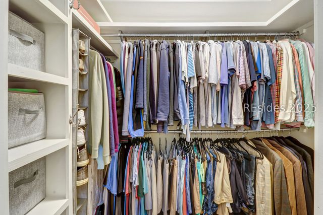 15 Hawthorne Rd, Bluffton, SC 29910