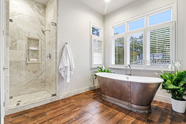 15 Hawthorne Rd, Bluffton, SC 29910