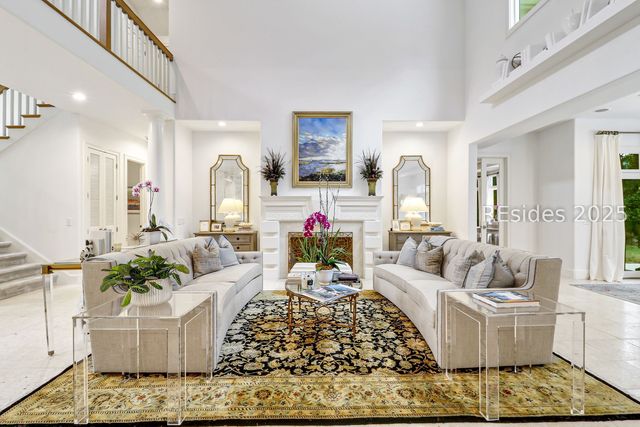 15 Hawthorne Rd, Bluffton, SC 29910