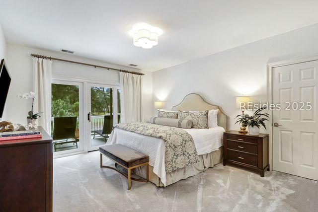 15 Hawthorne Rd, Bluffton, SC 29910